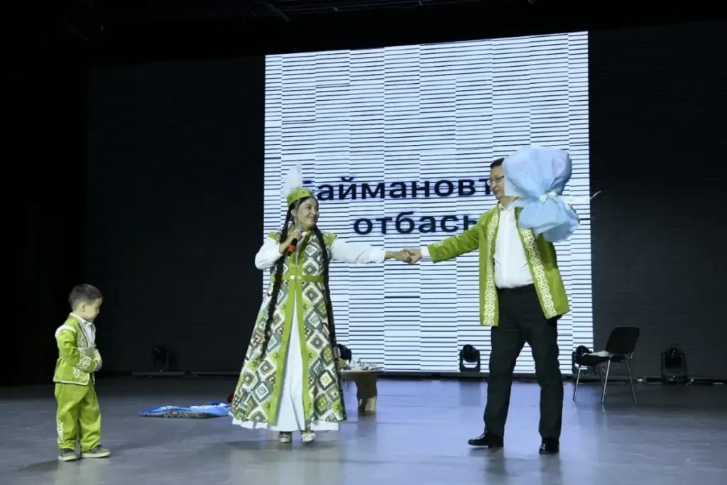 В Астане выбирают лучшие молодые семьи в финале конкурса «Үздік жас отбасы»